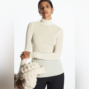 COS Slim-Fit Merino Wool Turtleneck